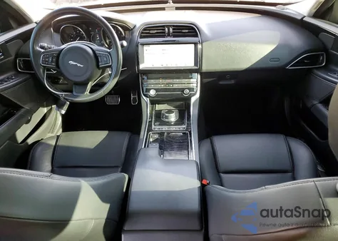 2019 Jaguar Xe z USA, uszkodzony, nr VIN SAJAR4FX3KCP52591